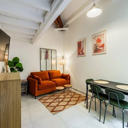 Apartment Jolie Duplex Avec Patio *