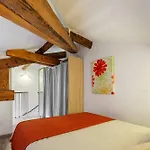 Jolie Duplex Avec Patio *