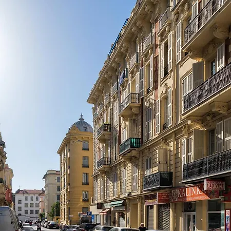 Jolie Duplex Avec Patio アパート *