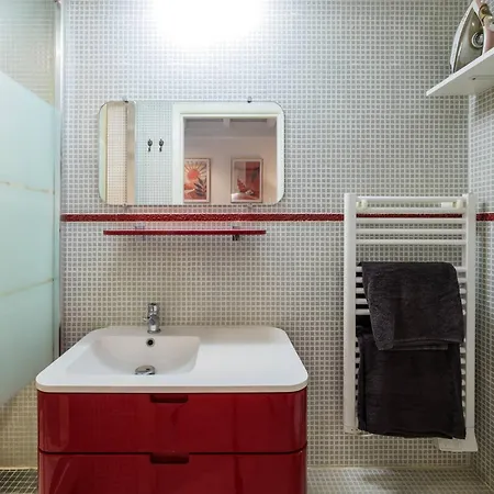 Jolie Duplex Avec Patio アパート ニース