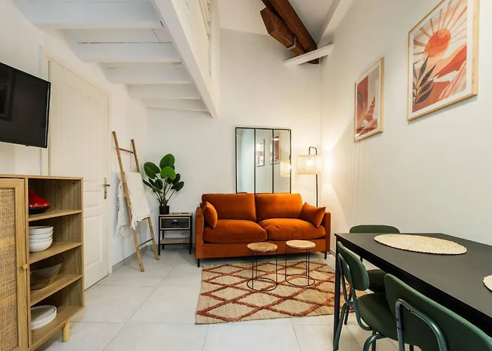 Jolie Duplex Avec Patio