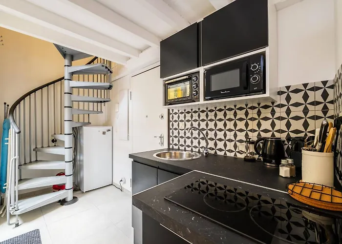 Jolie Duplex Avec Patio Apartman