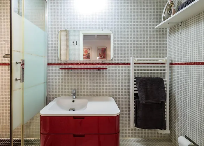 Jolie Duplex Avec Patio Apartman Nizza