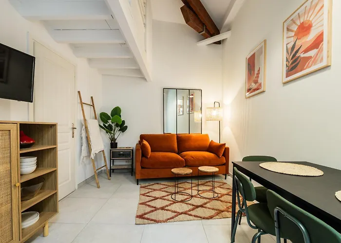 Jolie Duplex Avec Patio Apartman